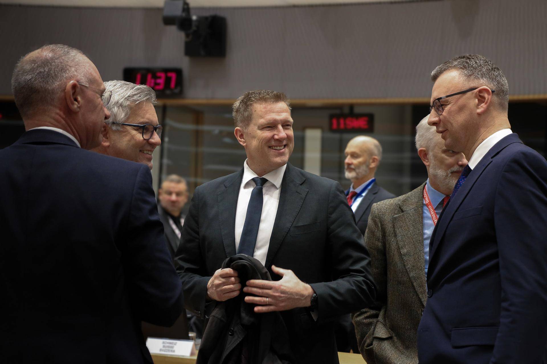 Bilde av statssekretær i Justis- og beredskapsdepartementet, Joakim Øren som deltar i Schengenrådet