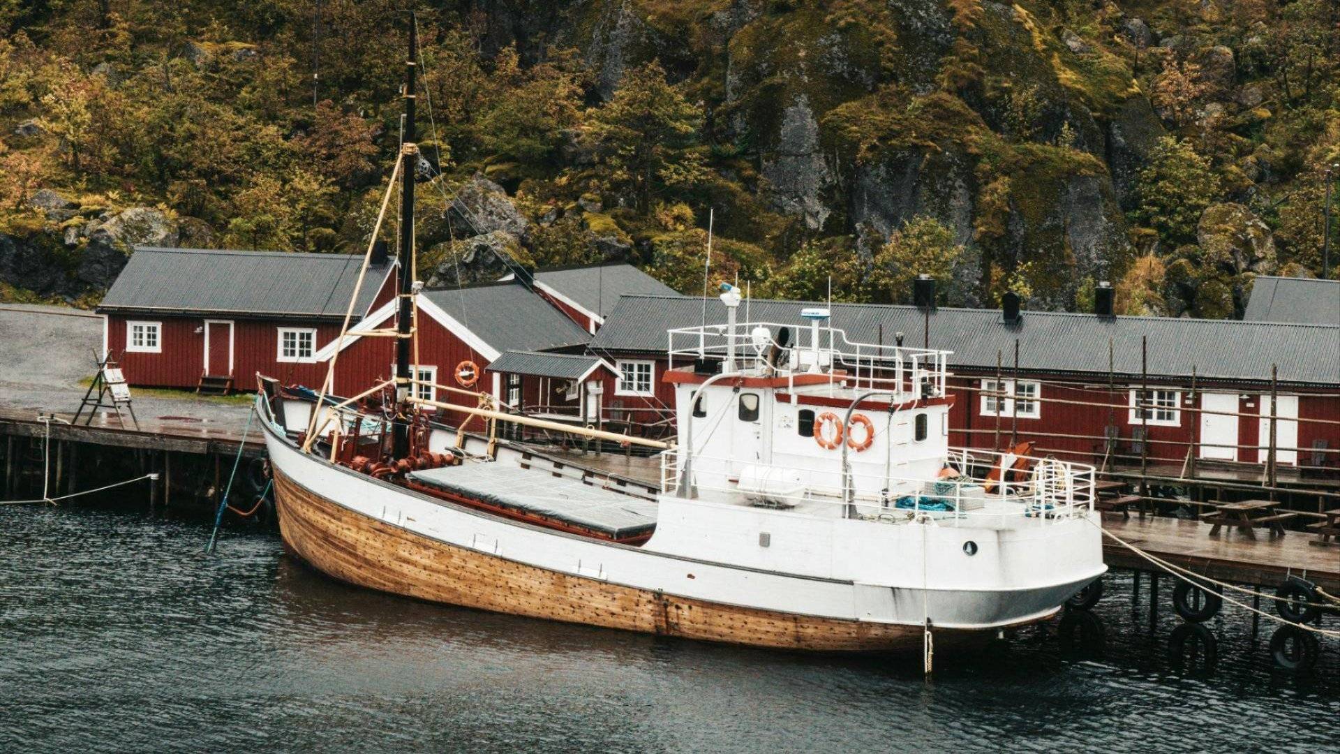 Illustrasjonsbidle fra Pexels som viser en fiskebåt