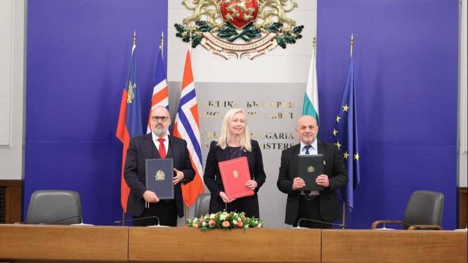 Bilde av signeringen av EØS-midlene i Bulgaria