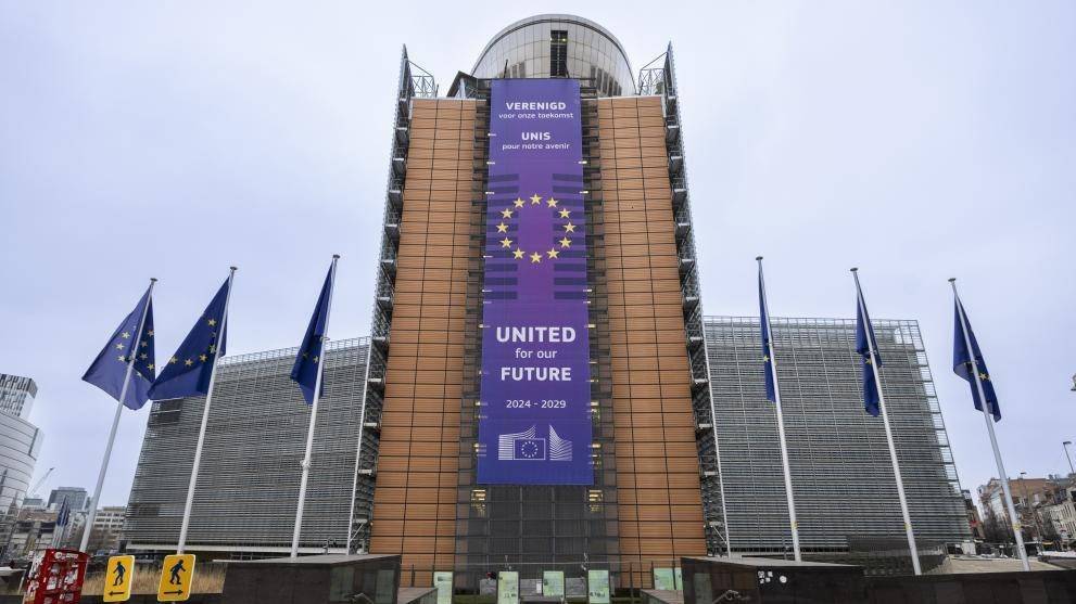 Bilde ac Europakommisjonens hovedbygg Berlyamont