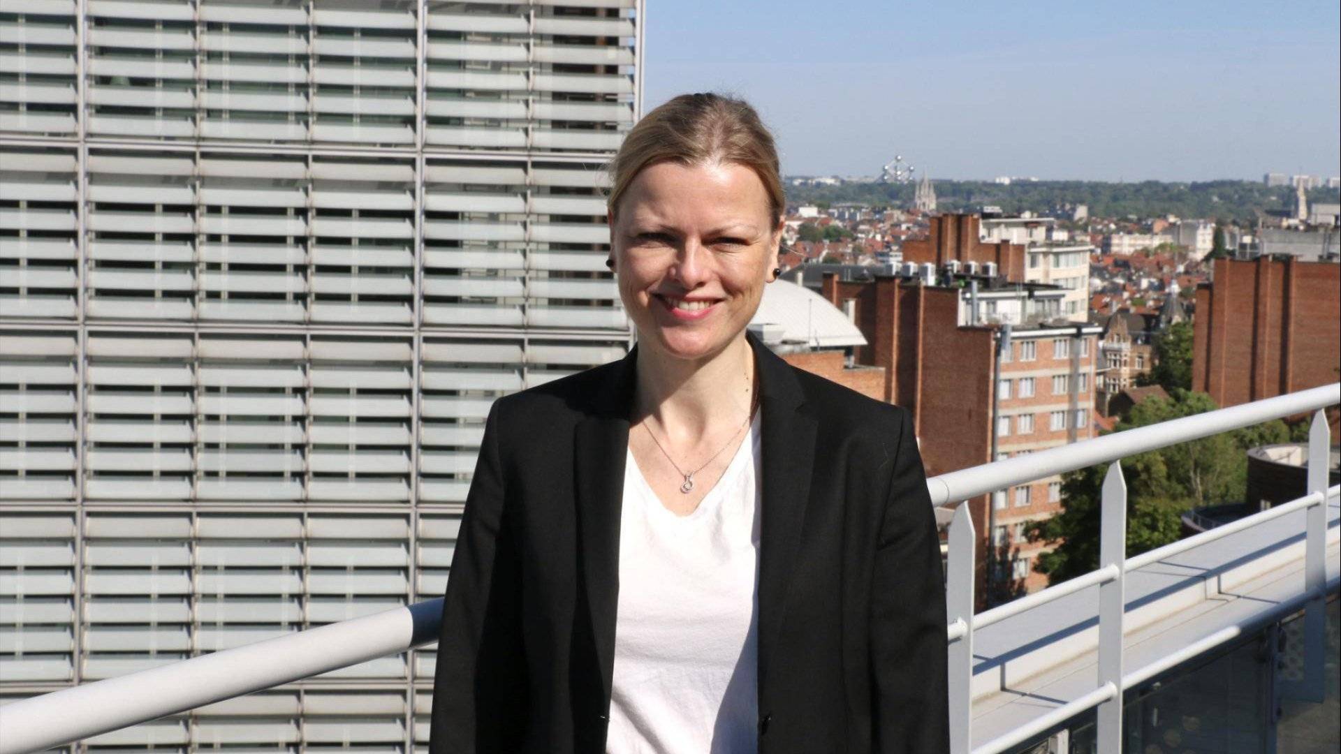 Bilde av Marie Osnes, spesialutsending med ansvar for forbruker-, oppvekst- og likestillingsspørsmål ved EU-delegasjonen. 