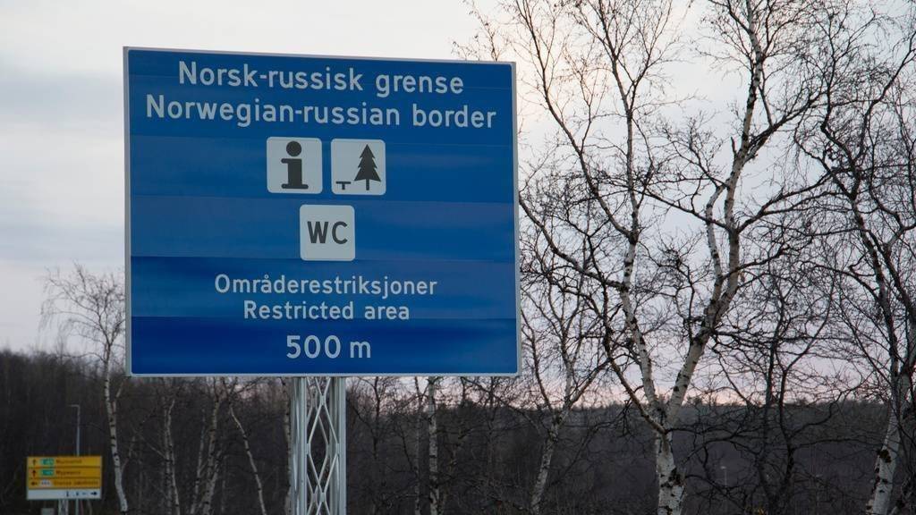 Bilde av skiltet ved den Norsk-russiske grensen på Storskog