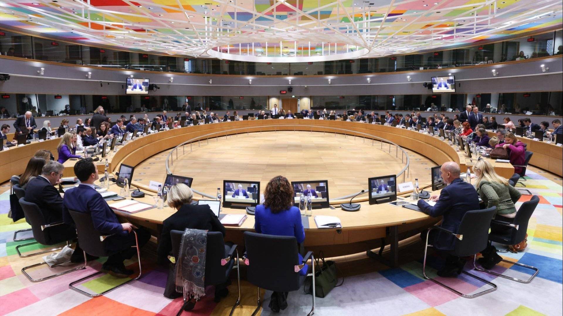 Bildet inne i rådssalen under EUs utdanningsministermøte