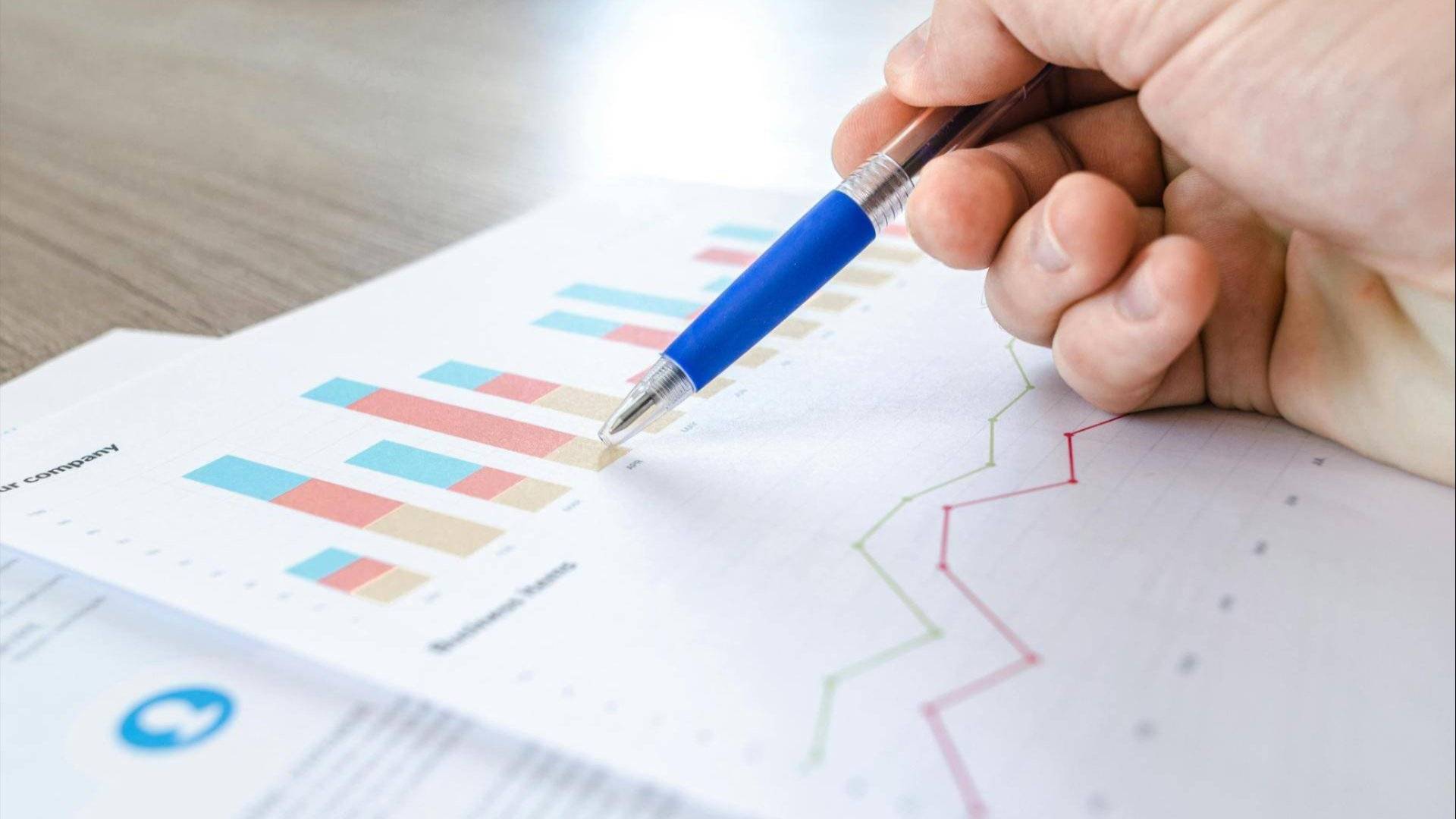 Illustrasjonsbilde av en gutt som såiller TV-spill