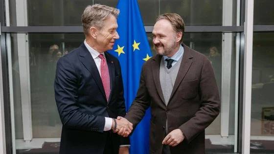 Bilde av energiminsiter Terje Aasland